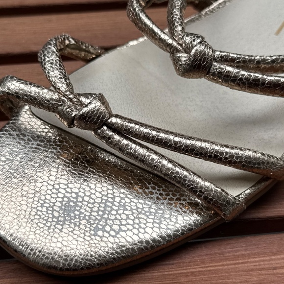 Dolce Vita Hensla Gold Metallic Strappy Block Heel Sandals - Picture 7 of 16